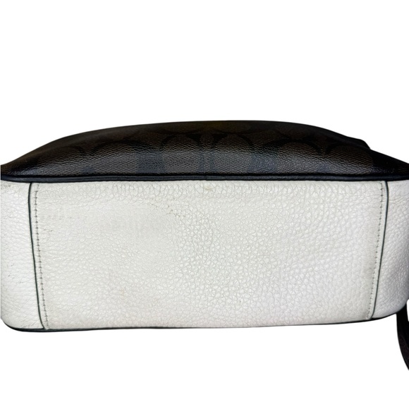 Rehab Coach Jes Crossbody bag in Signature Canvas - Picture 8 of 13